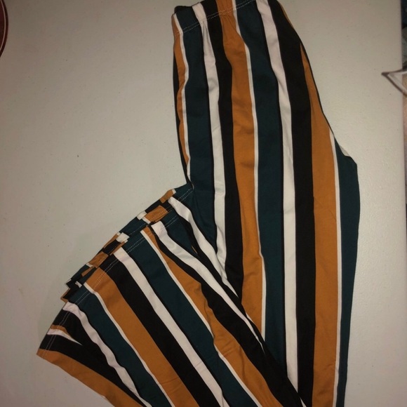 Laura’s boutique bell bottoms brand new not worn - Picture 2 of 2